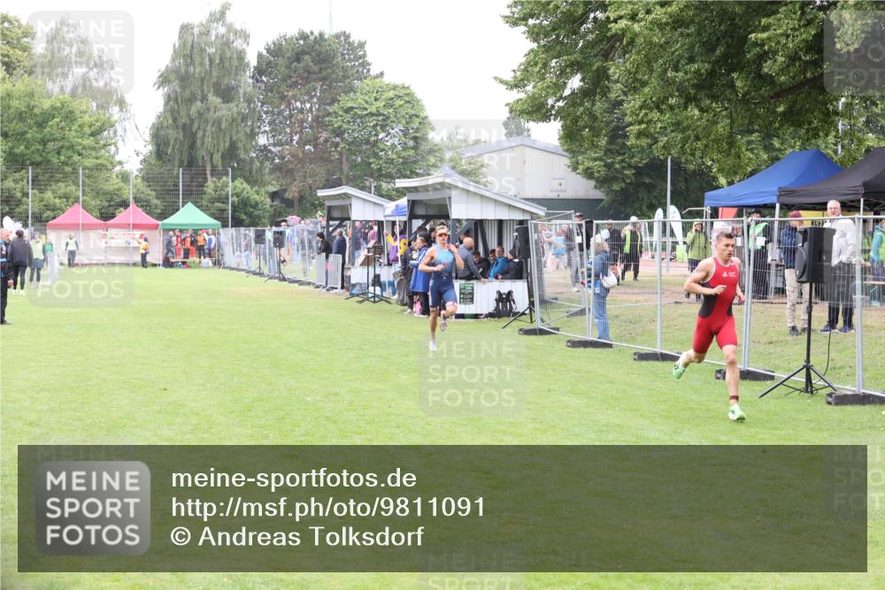 14.06.2026 - 7 Türme Triathlon Andreas Tolksdorf http://msf.ph/oto/9811091 14.06.2026 09:16:27 Schwimmen  meine-sportfotos.de
