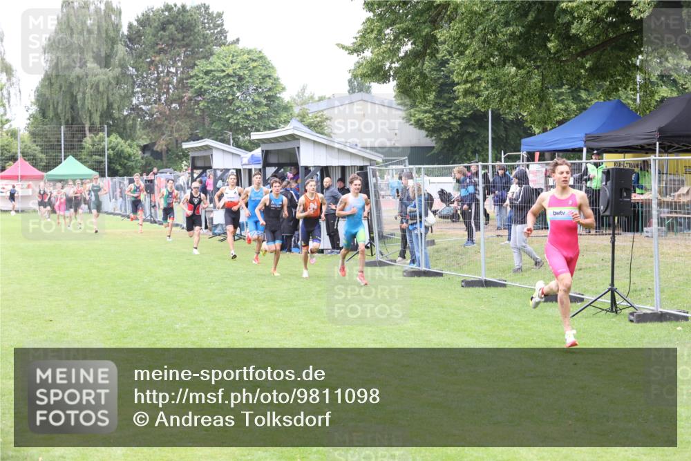 14.06.2026 - 7 Türme Triathlon Andreas Tolksdorf http://msf.ph/oto/9811098 14.06.2026 09:17:49 Schwimmen  meine-sportfotos.de