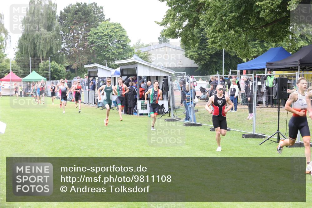14.06.2026 - 7 Türme Triathlon Andreas Tolksdorf http://msf.ph/oto/9811108 14.06.2026 09:17:53 Schwimmen  meine-sportfotos.de
