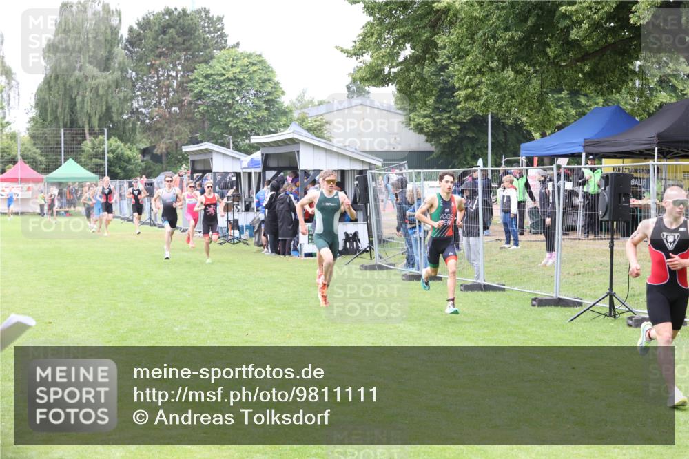 14.06.2026 - 7 Türme Triathlon Andreas Tolksdorf http://msf.ph/oto/9811111 14.06.2026 09:17:55 Schwimmen  meine-sportfotos.de