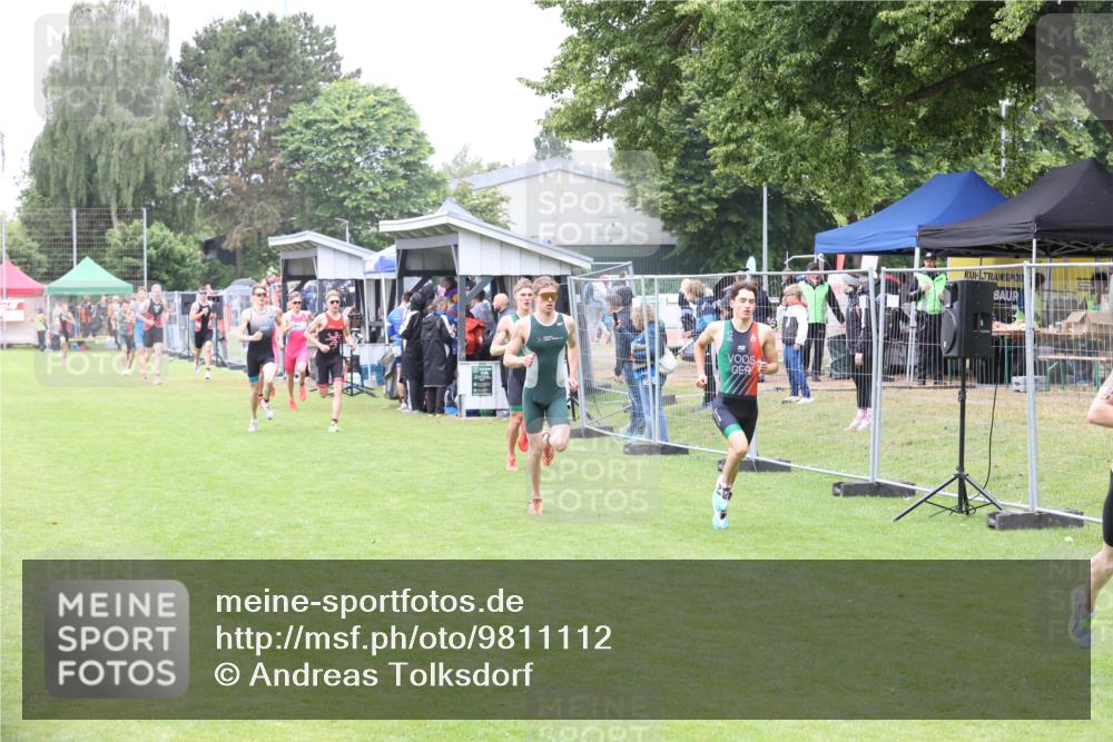 14.06.2026 - 7 Türme Triathlon Andreas Tolksdorf http://msf.ph/oto/9811112 14.06.2026 09:17:55 Schwimmen  meine-sportfotos.de