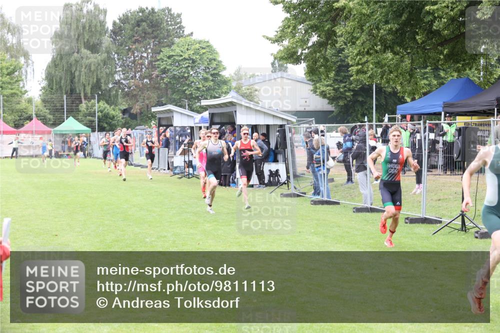 14.06.2026 - 7 Türme Triathlon Andreas Tolksdorf http://msf.ph/oto/9811113 14.06.2026 09:17:57 Schwimmen  meine-sportfotos.de