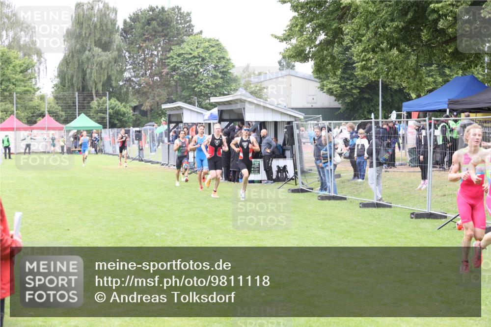 14.06.2026 - 7 Türme Triathlon Andreas Tolksdorf http://msf.ph/oto/9811118 14.06.2026 09:18:00 Schwimmen  meine-sportfotos.de