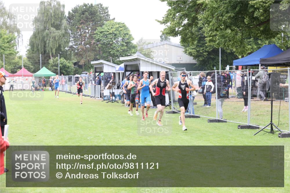 14.06.2026 - 7 Türme Triathlon Andreas Tolksdorf http://msf.ph/oto/9811121 14.06.2026 09:18:01 Schwimmen  meine-sportfotos.de