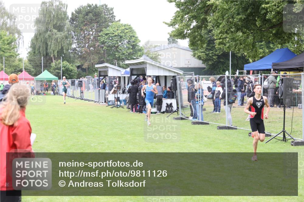 14.06.2026 - 7 Türme Triathlon Andreas Tolksdorf http://msf.ph/oto/9811126 14.06.2026 09:18:07 Schwimmen  meine-sportfotos.de