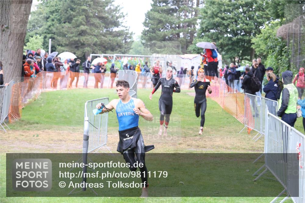 14.06.2026 - 7 Türme Triathlon Andreas Tolksdorf http://msf.ph/oto/9811179 14.06.2026 09:20:24 Schwimmen  meine-sportfotos.de