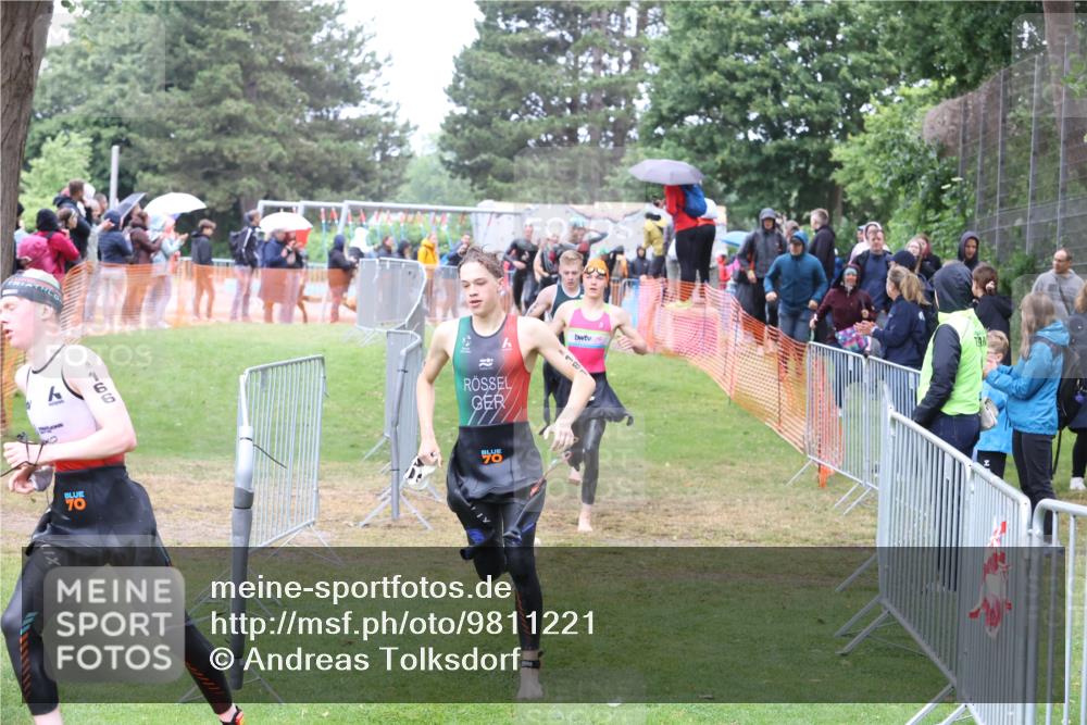 14.06.2026 - 7 Türme Triathlon Andreas Tolksdorf http://msf.ph/oto/9811221 14.06.2026 09:20:49 Schwimmen  meine-sportfotos.de