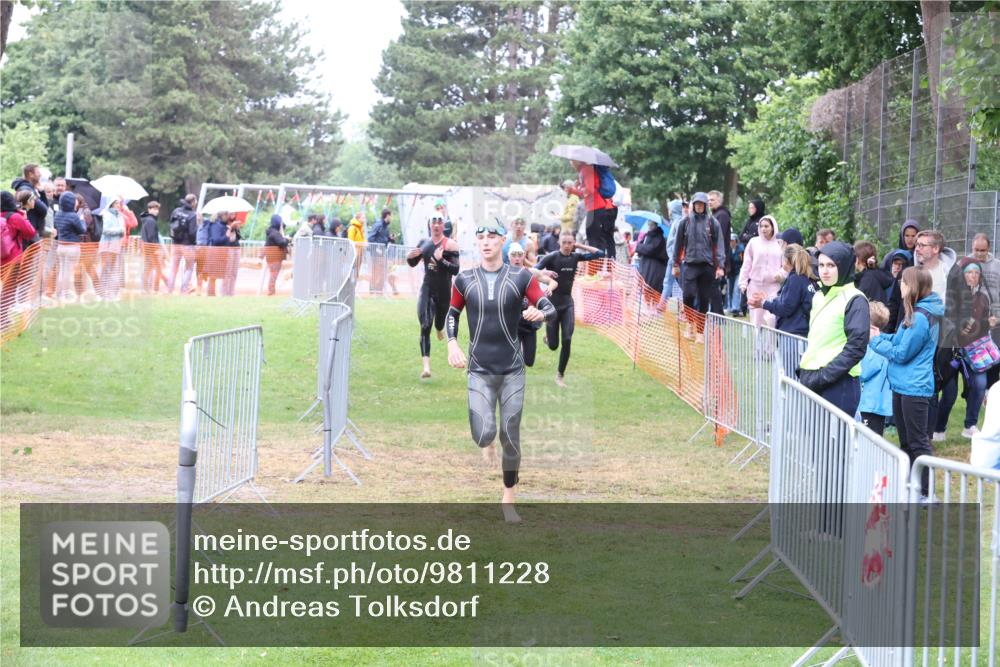 14.06.2026 - 7 Türme Triathlon Andreas Tolksdorf http://msf.ph/oto/9811228 14.06.2026 09:20:52 Schwimmen  meine-sportfotos.de