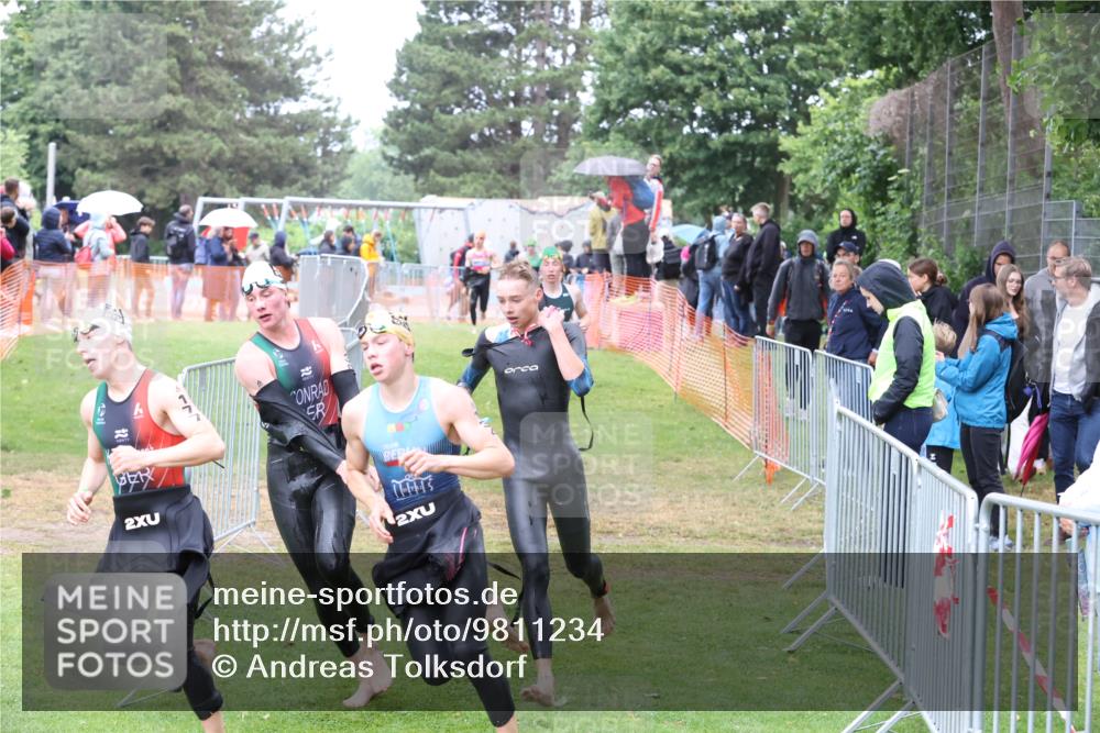 14.06.2026 - 7 Türme Triathlon Andreas Tolksdorf http://msf.ph/oto/9811234 14.06.2026 09:20:56 Schwimmen  meine-sportfotos.de