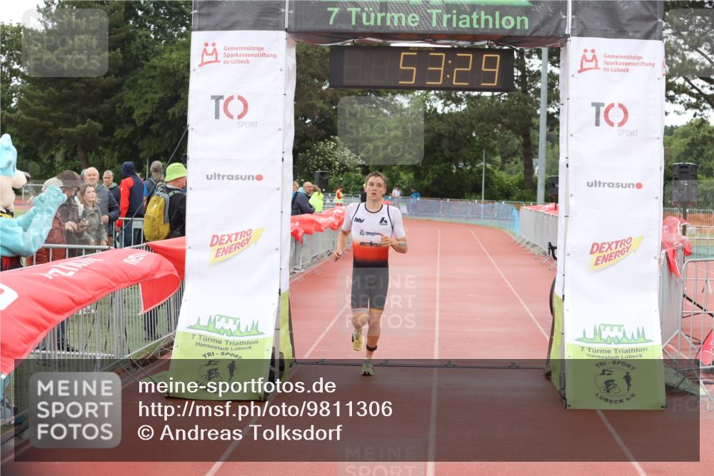 14.06.2026 - 7 Türme Triathlon Andreas Tolksdorf http://msf.ph/oto/9811306 14.06.2026 09:32:41 Schwimmen  meine-sportfotos.de