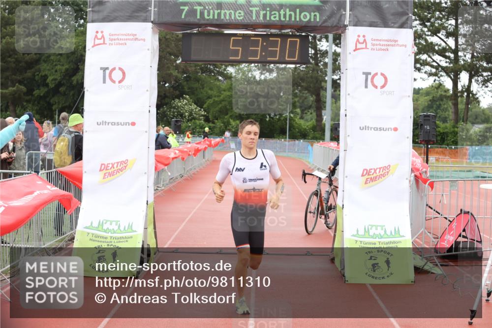 14.06.2026 - 7 Türme Triathlon Andreas Tolksdorf http://msf.ph/oto/9811310 14.06.2026 09:32:42 Schwimmen  meine-sportfotos.de