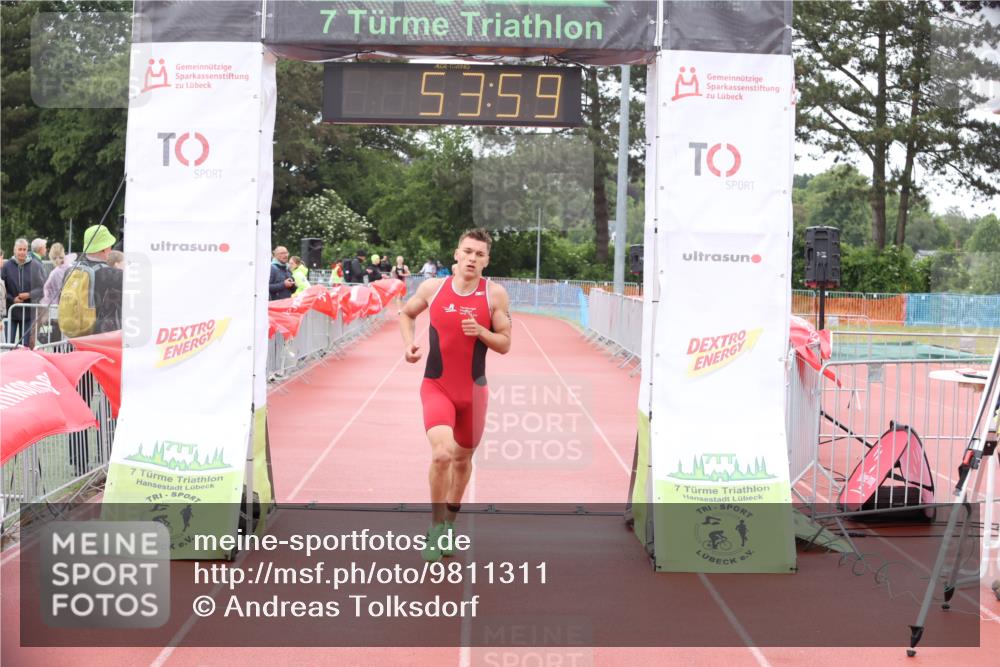 14.06.2026 - 7 Türme Triathlon Andreas Tolksdorf http://msf.ph/oto/9811311 14.06.2026 09:33:11 Schwimmen  meine-sportfotos.de