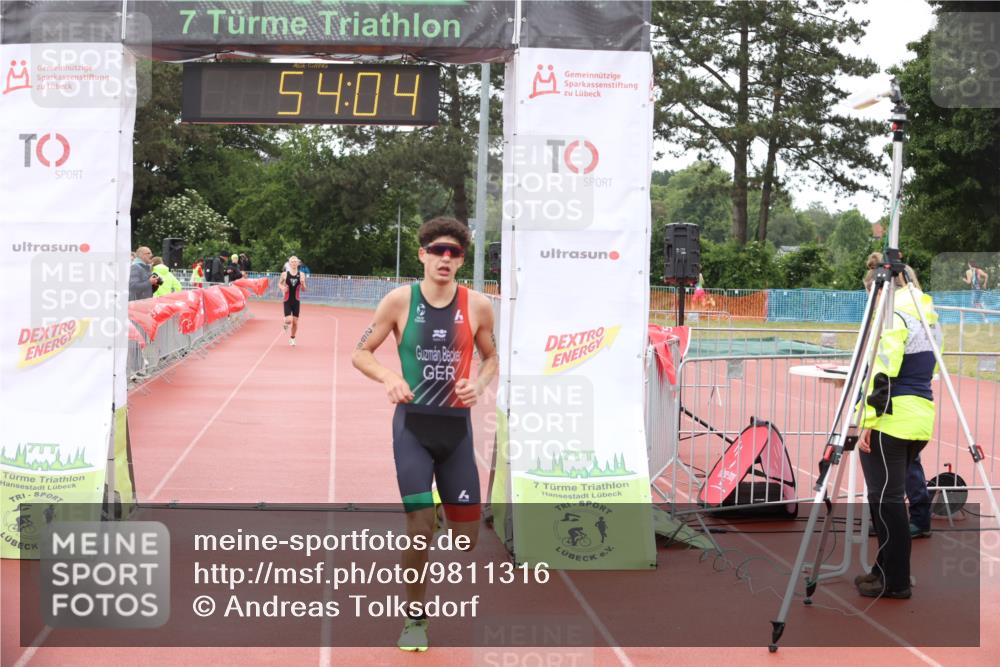 14.06.2026 - 7 Türme Triathlon Andreas Tolksdorf http://msf.ph/oto/9811316 14.06.2026 09:33:15 Schwimmen  meine-sportfotos.de