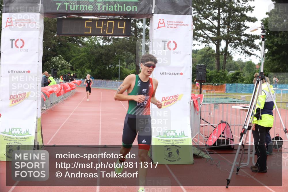 14.06.2026 - 7 Türme Triathlon Andreas Tolksdorf http://msf.ph/oto/9811317 14.06.2026 09:33:16 Schwimmen  meine-sportfotos.de