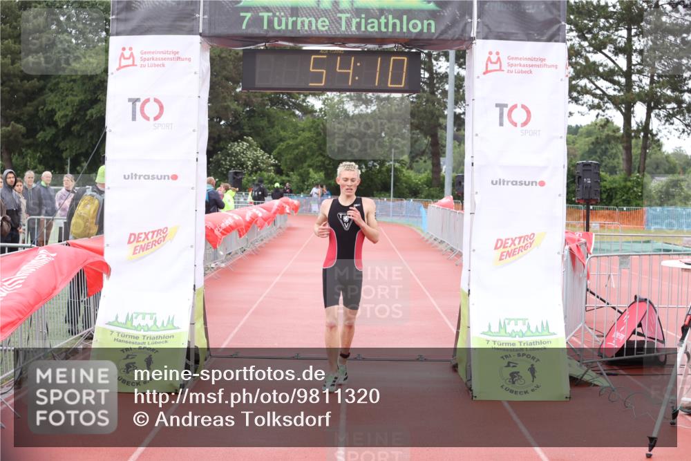 14.06.2026 - 7 Türme Triathlon Andreas Tolksdorf http://msf.ph/oto/9811320 14.06.2026 09:33:22 Schwimmen  meine-sportfotos.de