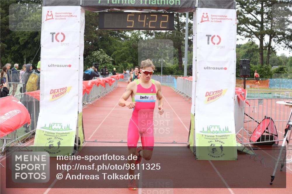 14.06.2026 - 7 Türme Triathlon Andreas Tolksdorf http://msf.ph/oto/9811325 14.06.2026 09:33:34 Schwimmen  meine-sportfotos.de