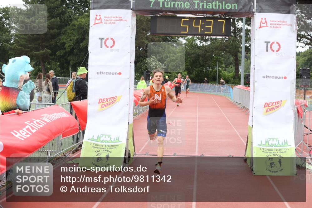 14.06.2026 - 7 Türme Triathlon Andreas Tolksdorf http://msf.ph/oto/9811342 14.06.2026 09:33:49 Schwimmen  meine-sportfotos.de