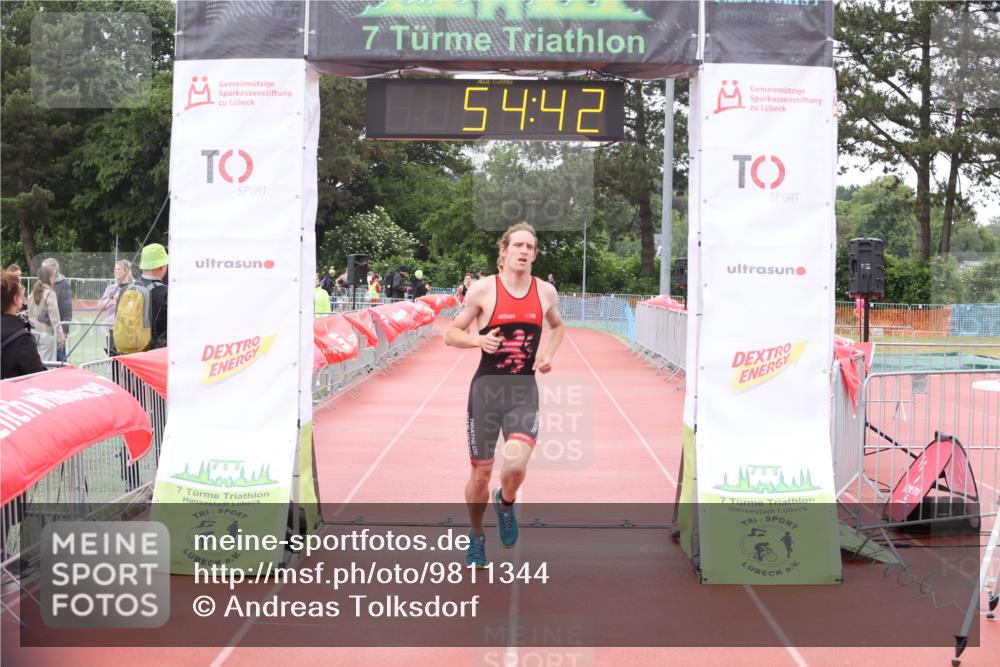 14.06.2026 - 7 Türme Triathlon Andreas Tolksdorf http://msf.ph/oto/9811344 14.06.2026 09:33:53 Schwimmen  meine-sportfotos.de