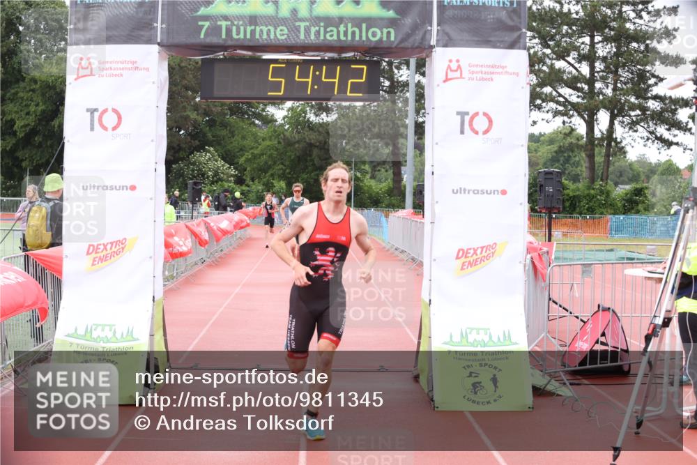 14.06.2026 - 7 Türme Triathlon Andreas Tolksdorf http://msf.ph/oto/9811345 14.06.2026 09:33:54 Schwimmen  meine-sportfotos.de