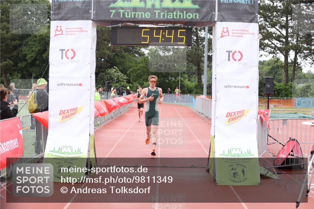 14.06.2026 - 7 Türme Triathlon Andreas Tolksdorf http://msf.ph/oto/9811349 14.06.2026 09:33:56 Schwimmen  meine-sportfotos.de