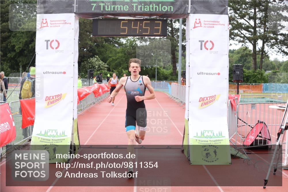 14.06.2026 - 7 Türme Triathlon Andreas Tolksdorf http://msf.ph/oto/9811354 14.06.2026 09:34:05 Schwimmen  meine-sportfotos.de