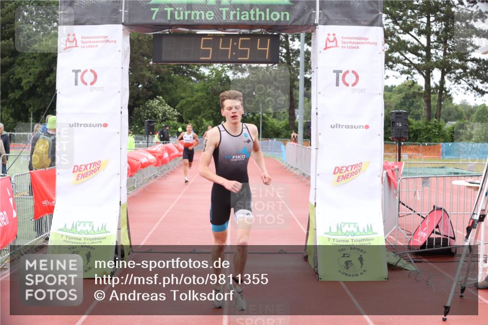 14.06.2026 - 7 Türme Triathlon Andreas Tolksdorf http://msf.ph/oto/9811355 14.06.2026 09:34:05 Schwimmen  meine-sportfotos.de