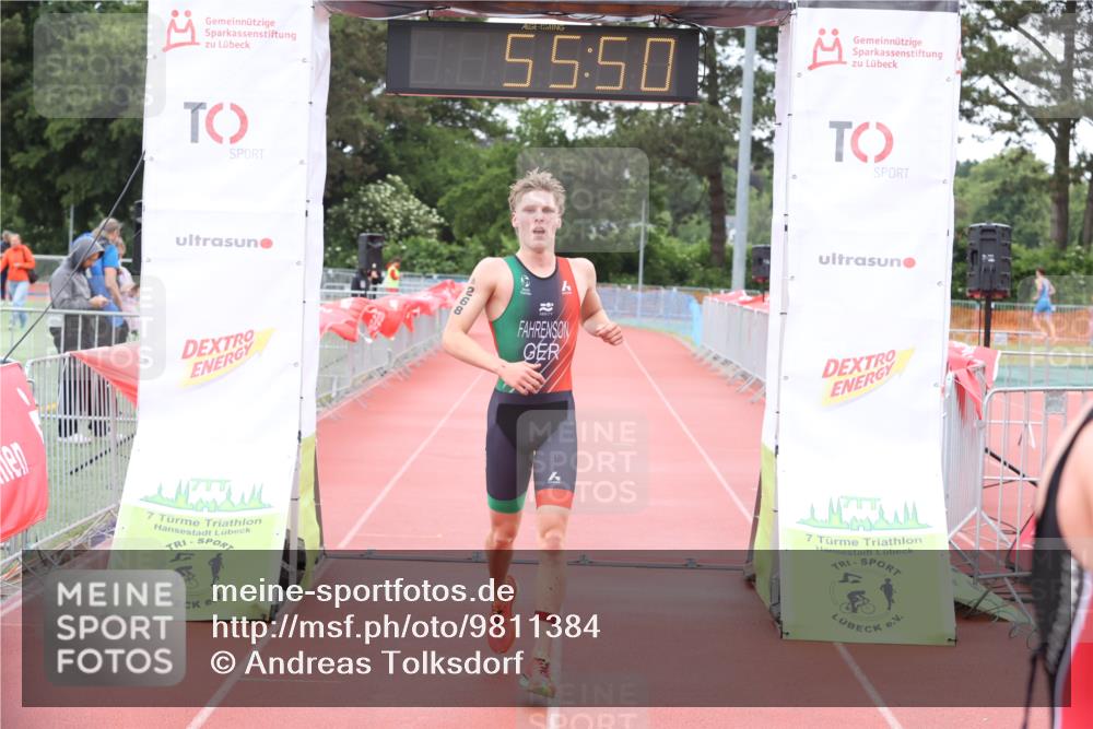14.06.2026 - 7 Türme Triathlon Andreas Tolksdorf http://msf.ph/oto/9811384 14.06.2026 09:35:02 Schwimmen  meine-sportfotos.de