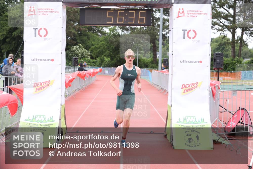 14.06.2026 - 7 Türme Triathlon Andreas Tolksdorf http://msf.ph/oto/9811398 14.06.2026 09:35:48 Schwimmen  meine-sportfotos.de