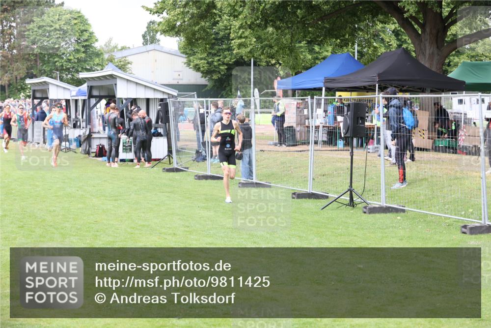 14.06.2026 - 7 Türme Triathlon Andreas Tolksdorf http://msf.ph/oto/9811425 14.06.2026 09:47:36 Schwimmen  meine-sportfotos.de