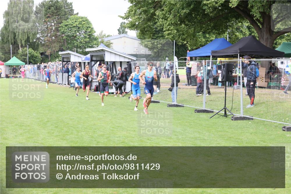 14.06.2026 - 7 Türme Triathlon Andreas Tolksdorf http://msf.ph/oto/9811429 14.06.2026 09:47:39 Schwimmen  meine-sportfotos.de