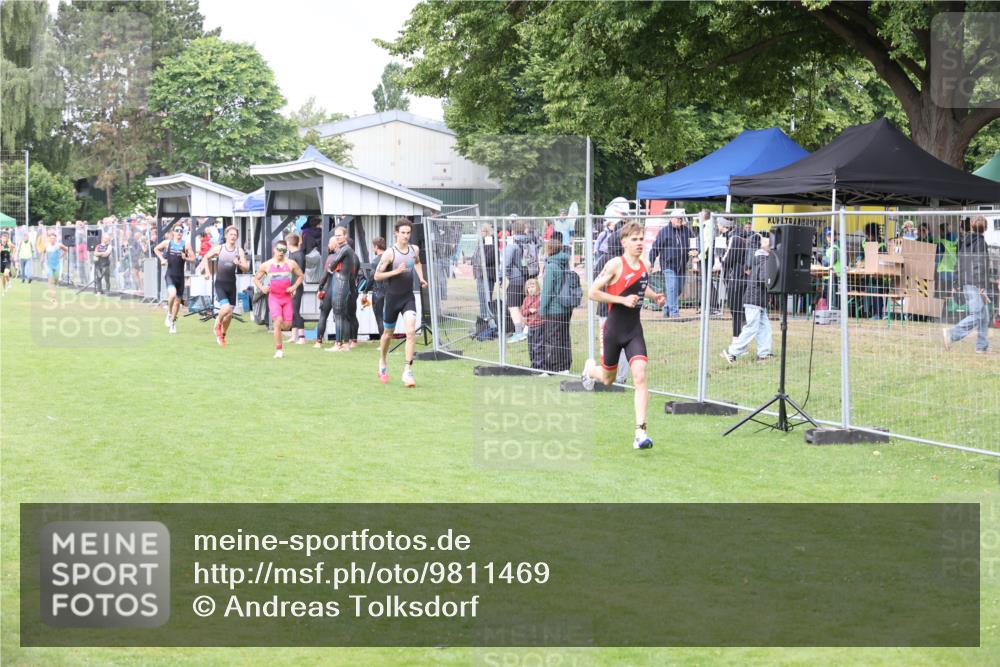 14.06.2026 - 7 Türme Triathlon Andreas Tolksdorf http://msf.ph/oto/9811469 14.06.2026 09:48:09 Schwimmen  meine-sportfotos.de