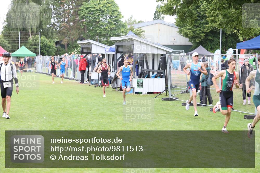 14.06.2026 - 7 Türme Triathlon Andreas Tolksdorf http://msf.ph/oto/9811513 14.06.2026 09:49:33 Schwimmen  meine-sportfotos.de