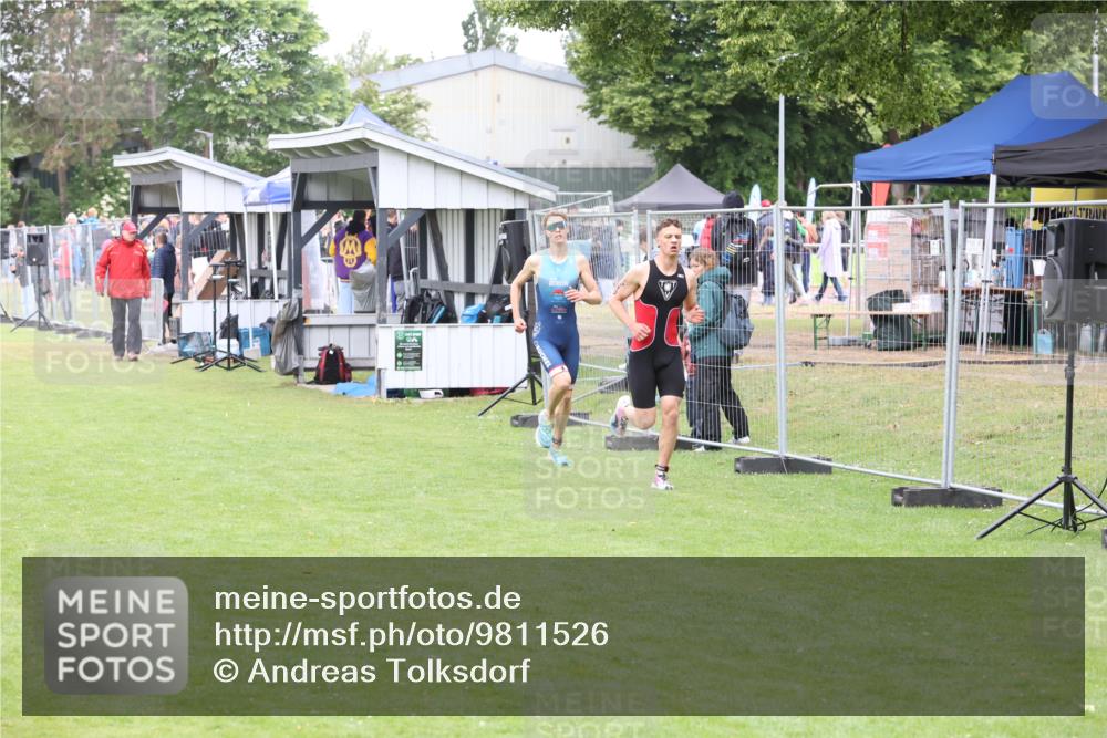 14.06.2026 - 7 Türme Triathlon Andreas Tolksdorf http://msf.ph/oto/9811526 14.06.2026 09:49:46 Schwimmen  meine-sportfotos.de
