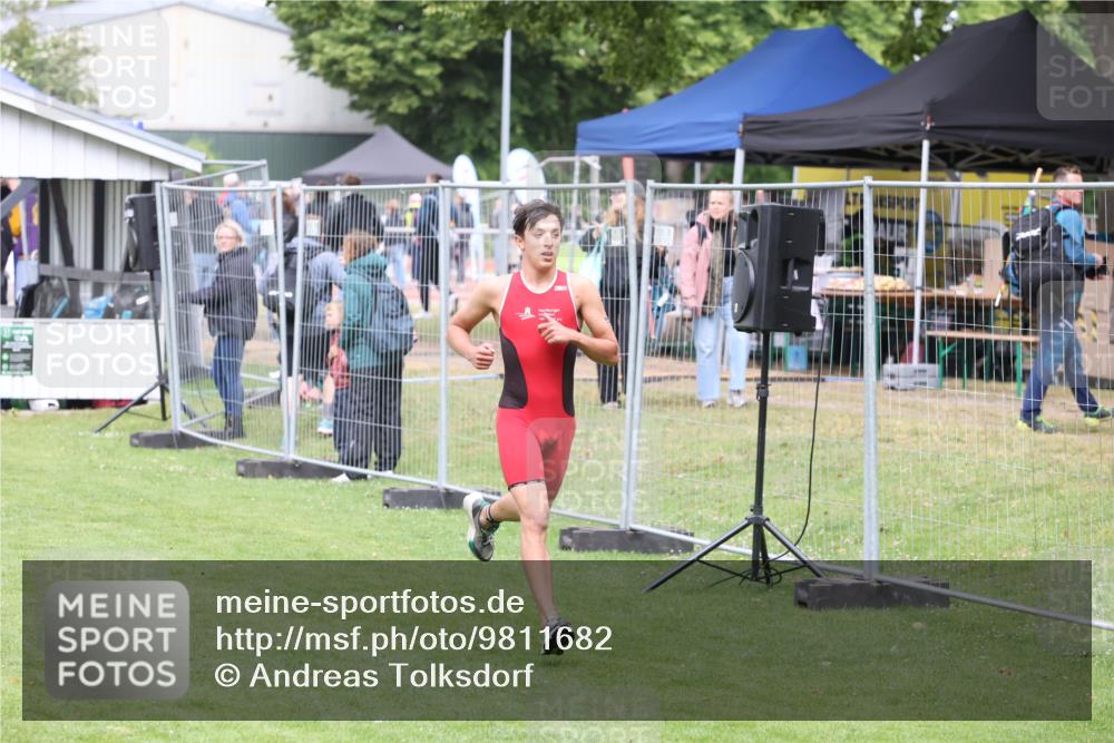 14.06.2026 - 7 Türme Triathlon Andreas Tolksdorf http://msf.ph/oto/9811682 14.06.2026 09:51:50 Schwimmen  meine-sportfotos.de