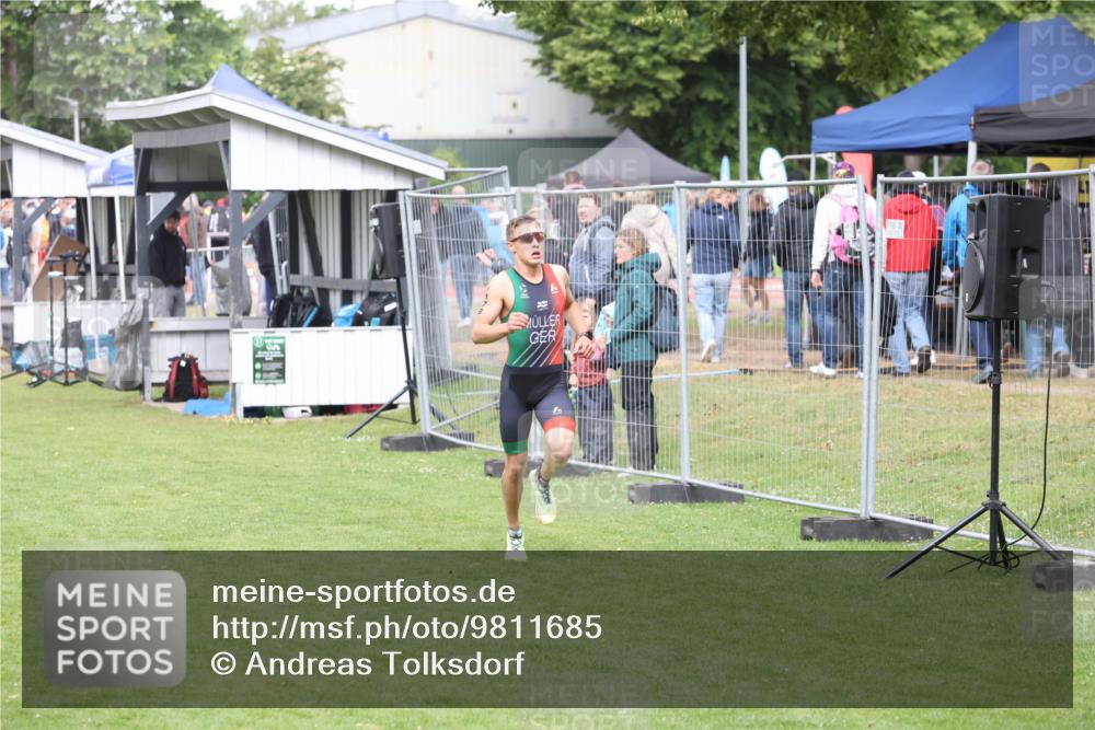 14.06.2026 - 7 Türme Triathlon Andreas Tolksdorf http://msf.ph/oto/9811685 14.06.2026 09:52:25 Schwimmen  meine-sportfotos.de