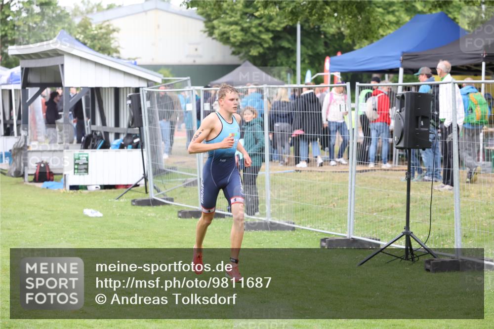 14.06.2026 - 7 Türme Triathlon Andreas Tolksdorf http://msf.ph/oto/9811687 14.06.2026 09:53:01 Schwimmen  meine-sportfotos.de