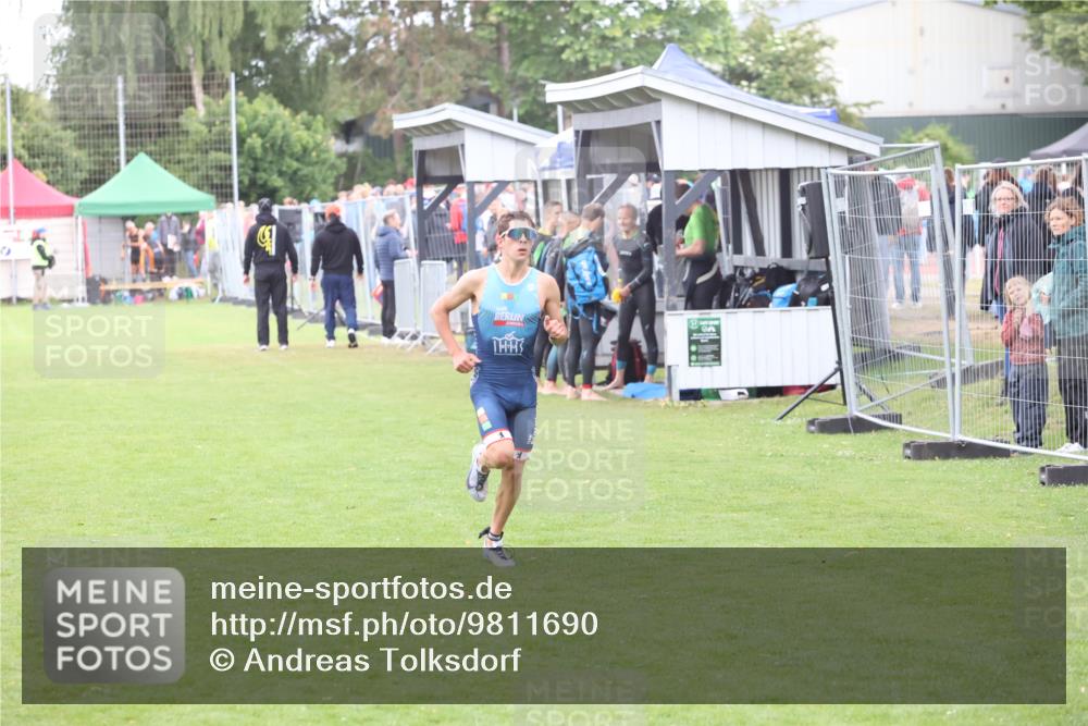 14.06.2026 - 7 Türme Triathlon Andreas Tolksdorf http://msf.ph/oto/9811690 14.06.2026 09:53:44 Schwimmen  meine-sportfotos.de