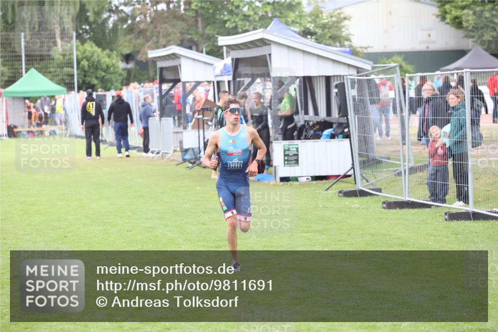 14.06.2026 - 7 Türme Triathlon Andreas Tolksdorf http://msf.ph/oto/9811691 14.06.2026 09:53:44 Schwimmen  meine-sportfotos.de