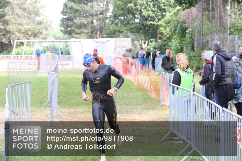 14.06.2026 - 7 Türme Triathlon Andreas Tolksdorf http://msf.ph/oto/9811908 14.06.2026 11:01:31 Schwimmen  meine-sportfotos.de