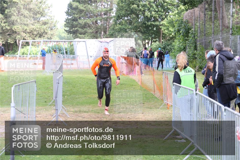 14.06.2026 - 7 Türme Triathlon Andreas Tolksdorf http://msf.ph/oto/9811911 14.06.2026 11:01:33 Schwimmen  meine-sportfotos.de