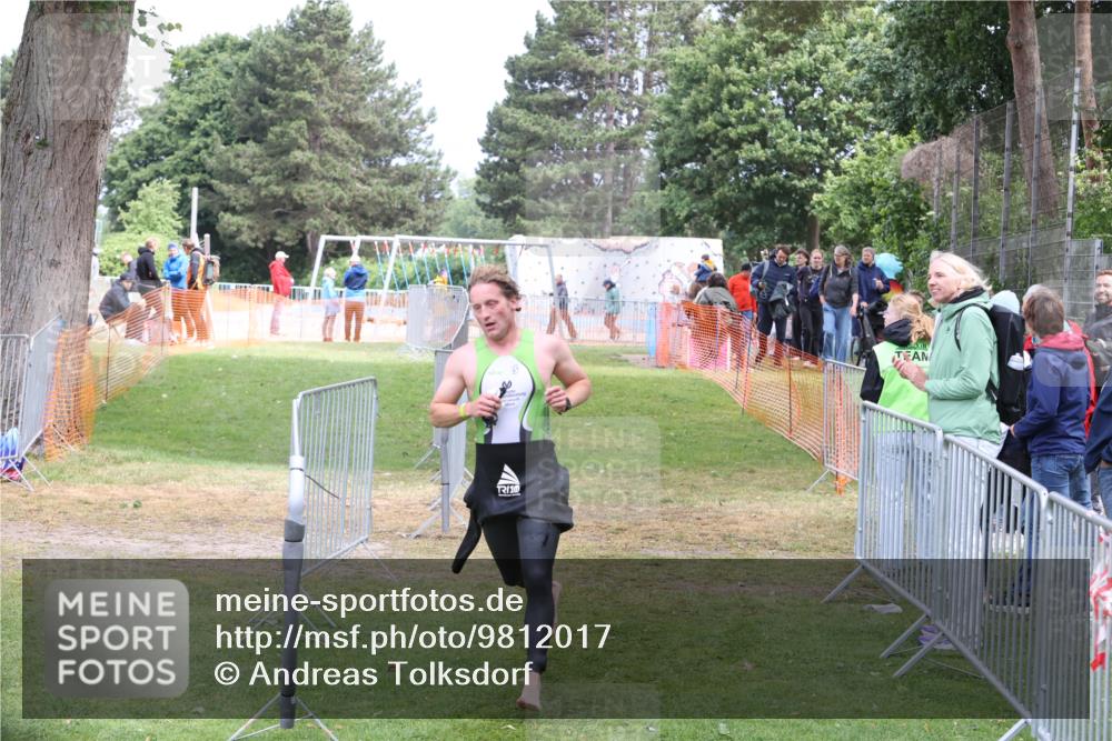 14.06.2026 - 7 Türme Triathlon Andreas Tolksdorf http://msf.ph/oto/9812017 14.06.2026 11:05:53 Schwimmen  meine-sportfotos.de