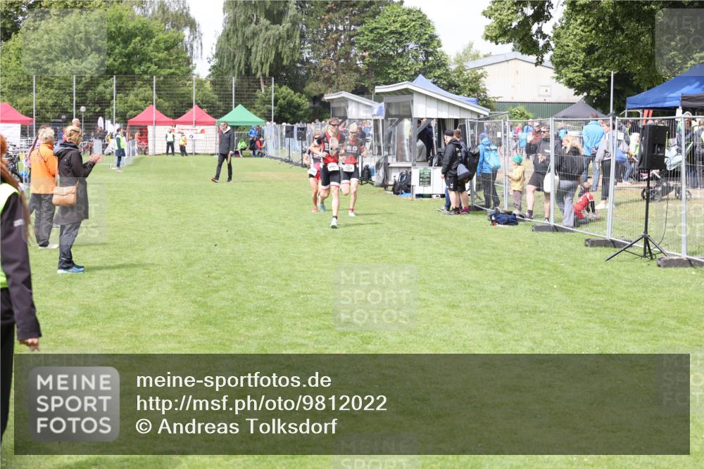 14.06.2026 - 7 Türme Triathlon Andreas Tolksdorf http://msf.ph/oto/9812022 14.06.2026 11:22:52 Schwimmen  meine-sportfotos.de