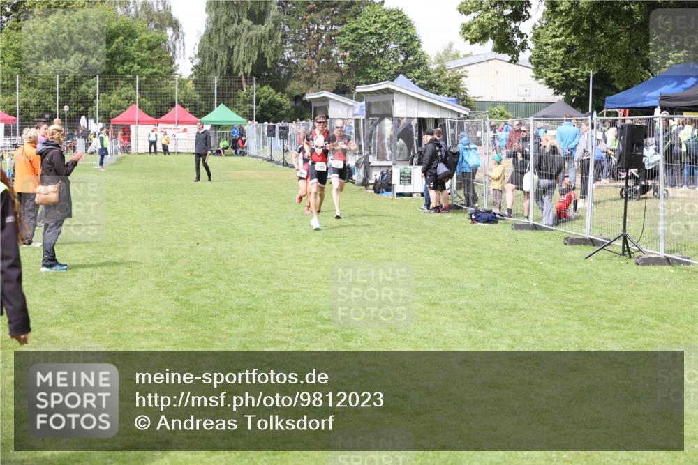 14.06.2026 - 7 Türme Triathlon Andreas Tolksdorf http://msf.ph/oto/9812023 14.06.2026 11:22:52 Schwimmen  meine-sportfotos.de