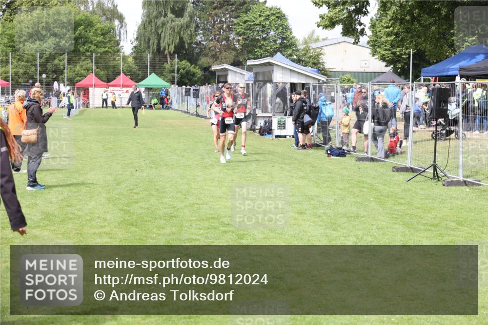 14.06.2026 - 7 Türme Triathlon Andreas Tolksdorf http://msf.ph/oto/9812024 14.06.2026 11:22:52 Schwimmen  meine-sportfotos.de