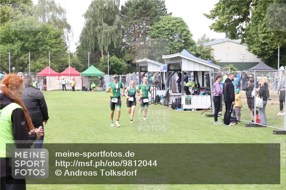 14.06.2026 - 7 Türme Triathlon Andreas Tolksdorf http://msf.ph/oto/9812044 14.06.2026 11:25:57 Schwimmen  meine-sportfotos.de