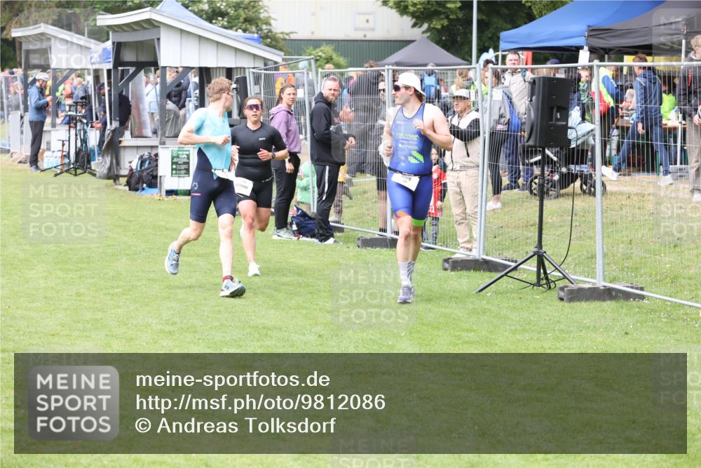 14.06.2026 - 7 Türme Triathlon Andreas Tolksdorf http://msf.ph/oto/9812086 14.06.2026 11:27:54 Schwimmen  meine-sportfotos.de