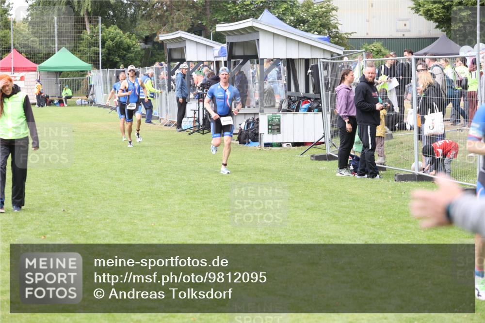 14.06.2026 - 7 Türme Triathlon Andreas Tolksdorf http://msf.ph/oto/9812095 14.06.2026 11:28:15 Schwimmen  meine-sportfotos.de