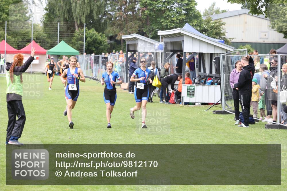 14.06.2026 - 7 Türme Triathlon Andreas Tolksdorf http://msf.ph/oto/9812170 14.06.2026 11:29:58 Schwimmen  meine-sportfotos.de