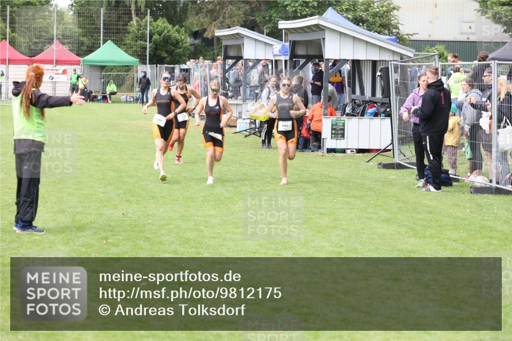 14.06.2026 - 7 Türme Triathlon Andreas Tolksdorf http://msf.ph/oto/9812175 14.06.2026 11:30:04 Schwimmen  meine-sportfotos.de