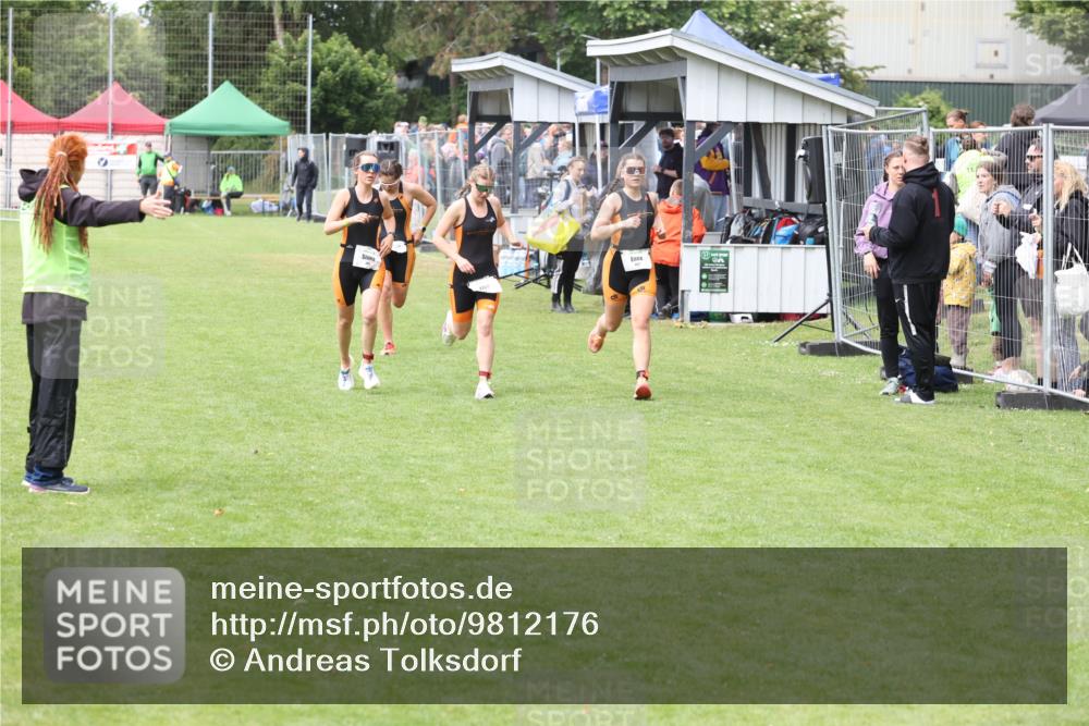 14.06.2026 - 7 Türme Triathlon Andreas Tolksdorf http://msf.ph/oto/9812176 14.06.2026 11:30:04 Schwimmen  meine-sportfotos.de